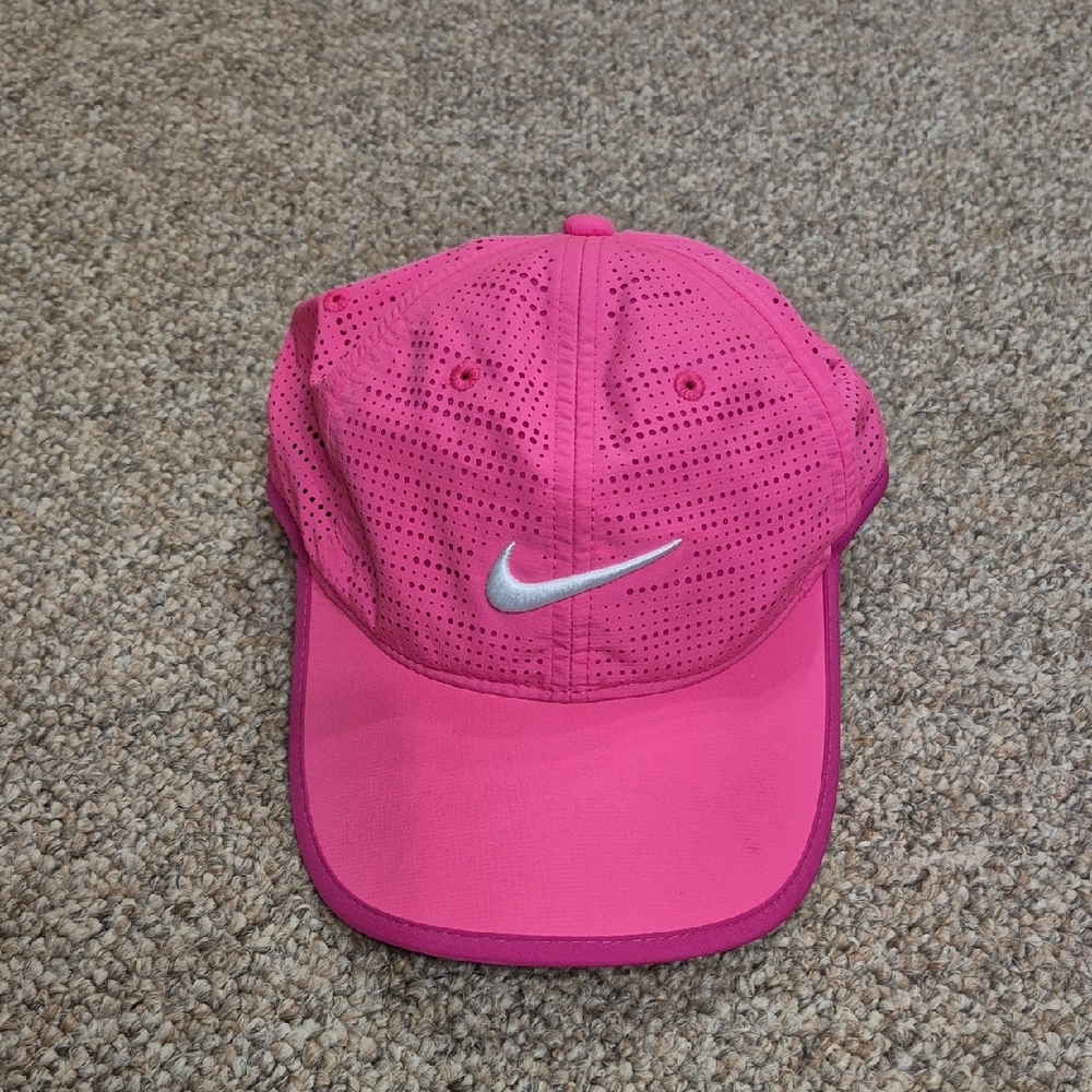 Nike Golf Vented Pink Hat